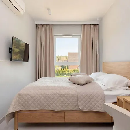Apartman Modern Near The Sea With Parking & Air Conditioning By Renters